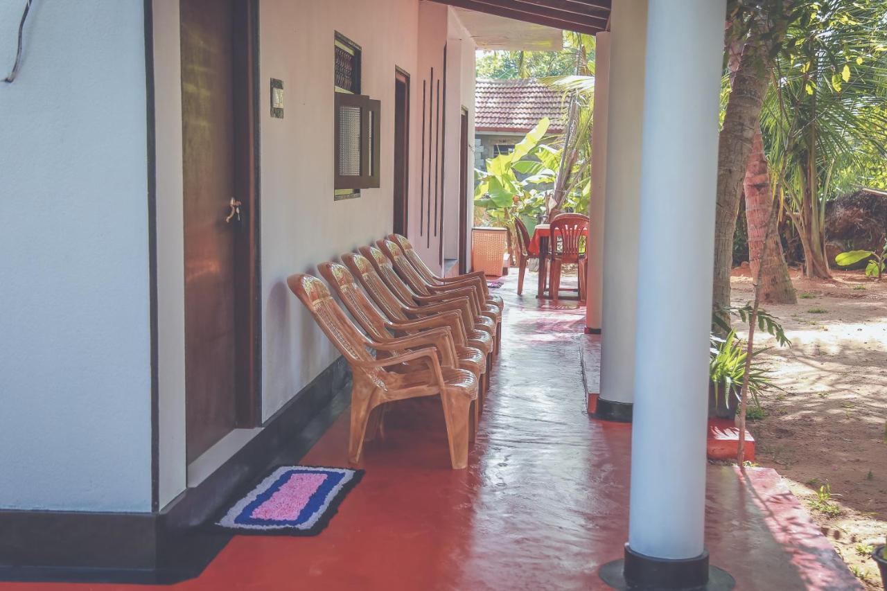 Hikka Surf Hostel Hikkaduwa Εξωτερικό φωτογραφία